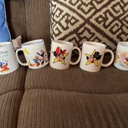 5 Disney Cups