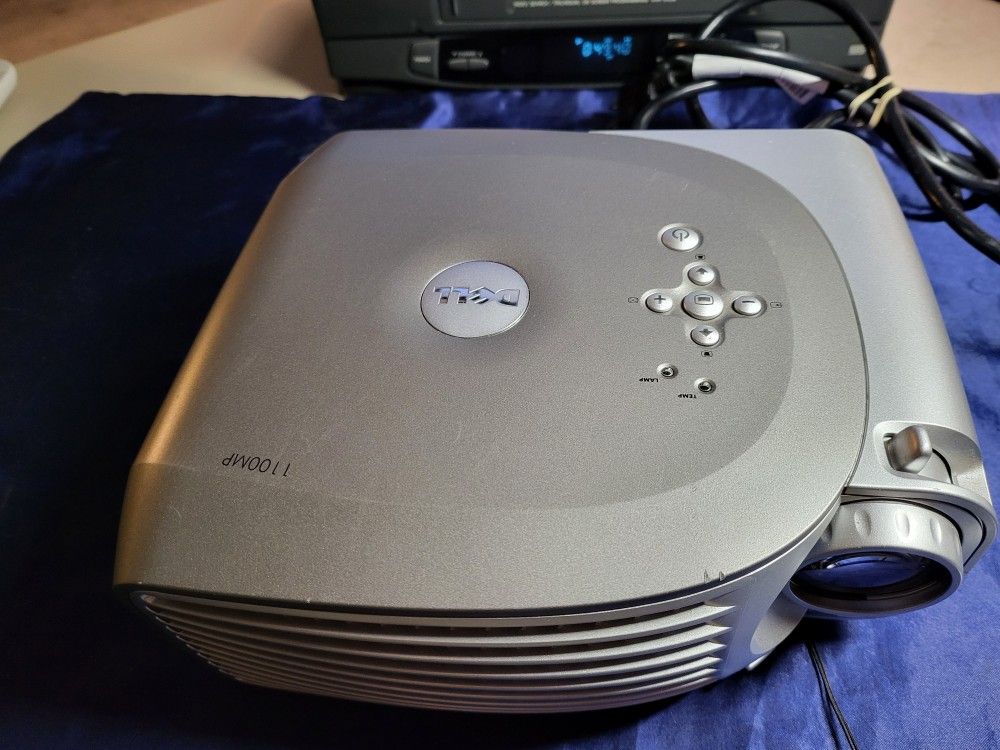 Dell 1100mp Projector