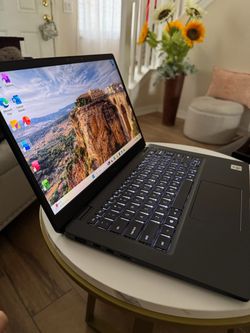 Dell Laptop 32GB RAM. Core i7 10Gen. Microsoft Office. Windows 11Pro