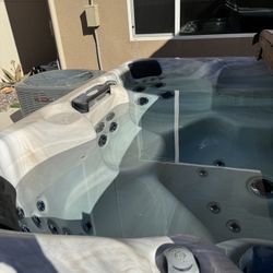 Spa/Jacuzzi Tub