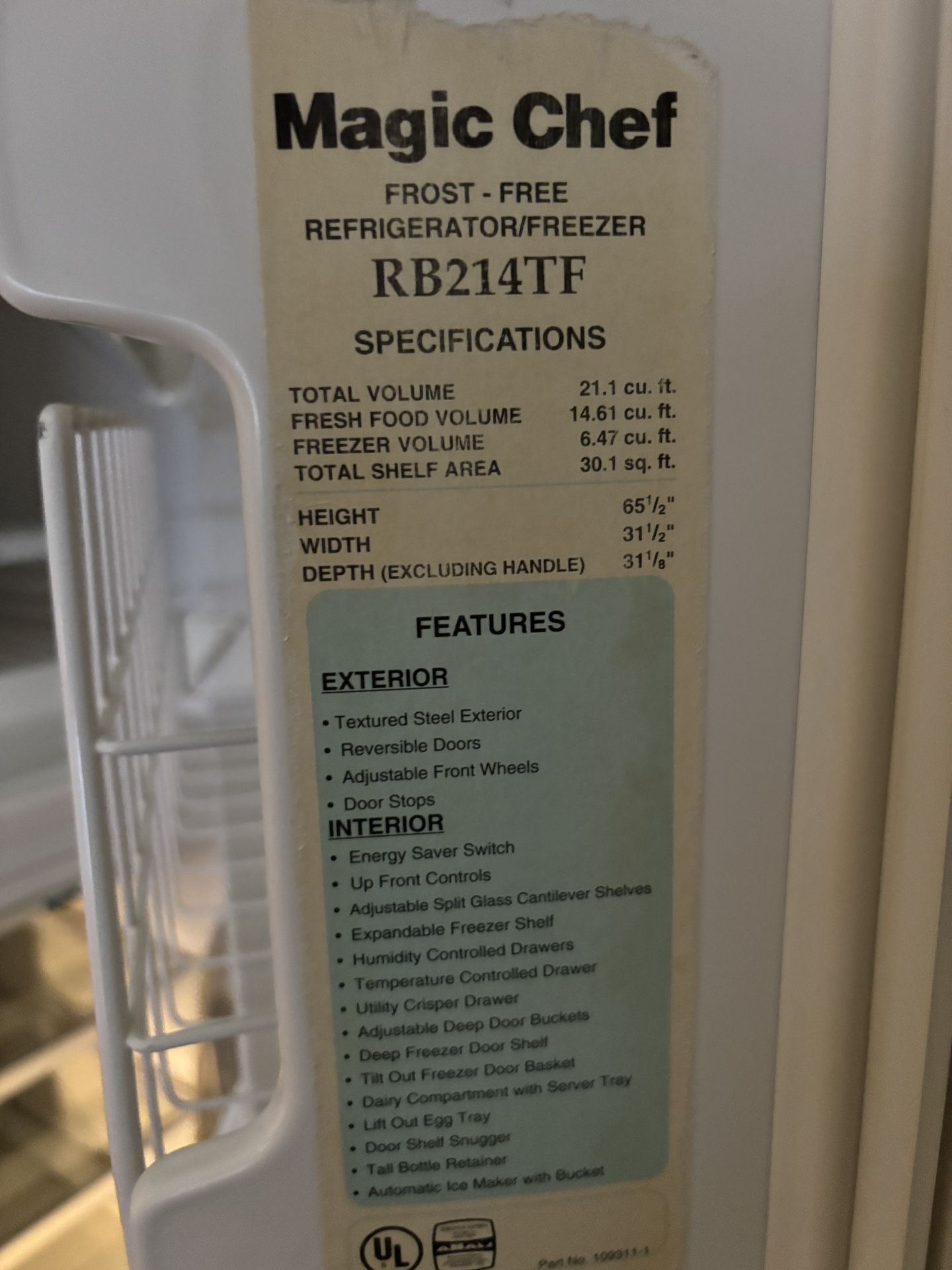 Refrigerator By Magic Chef