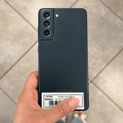 iPHONE S21 FE UNLOCKED 