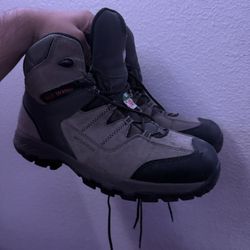 Red Wing Boots (WILL TRADE) SIZE 11.5 MEN