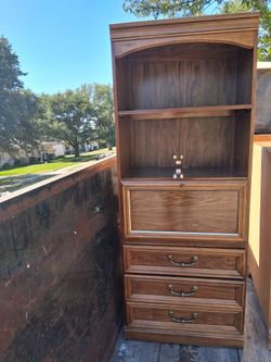 Mueble madera solida