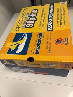 Skechers Slip ons