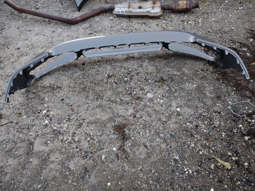 2017 To 2019 BMW Mini Cooper Countryman Front Bumper Brand New OEM Part With A Brand New Paint Job