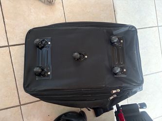 Rolite 40” Spinner Expandable Rolling luggage
