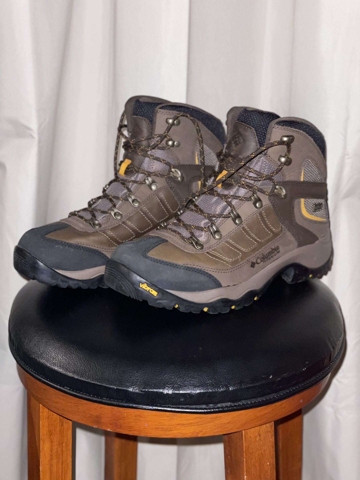 New Waterproof Columbia Shoes / Boots