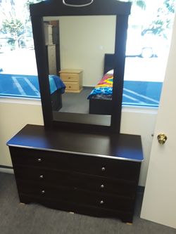 Dresser with mirror vanity