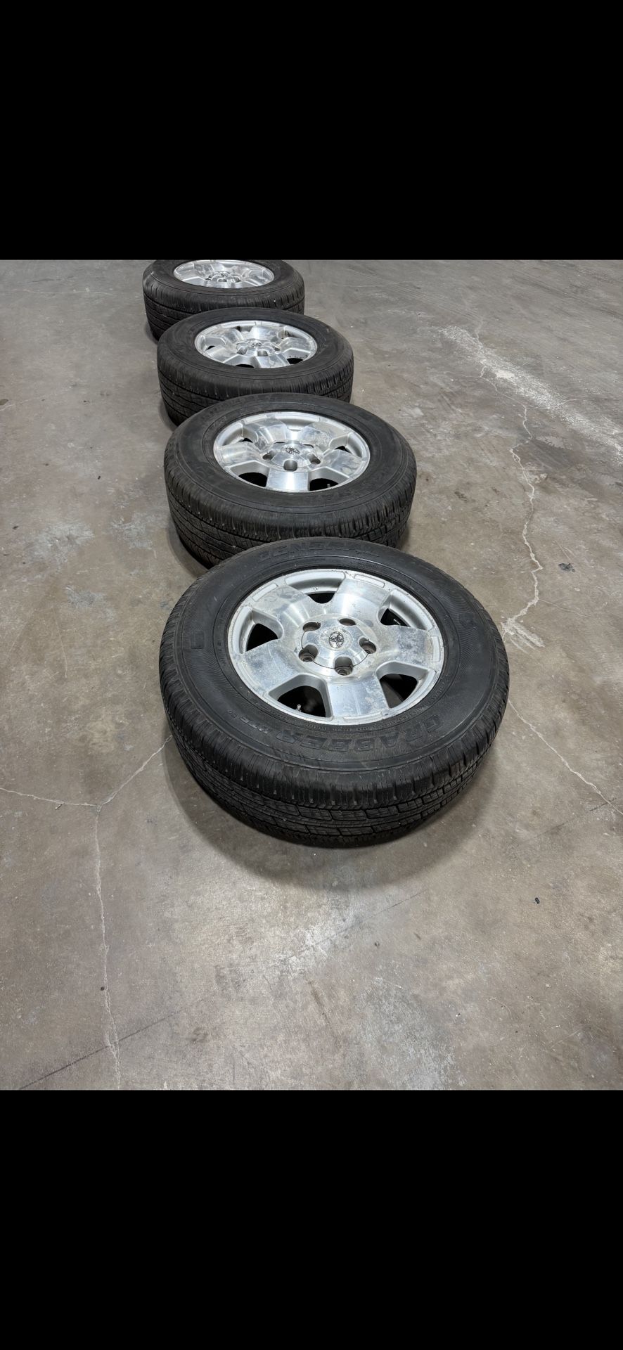 Toyota Tundra Rims & Tires