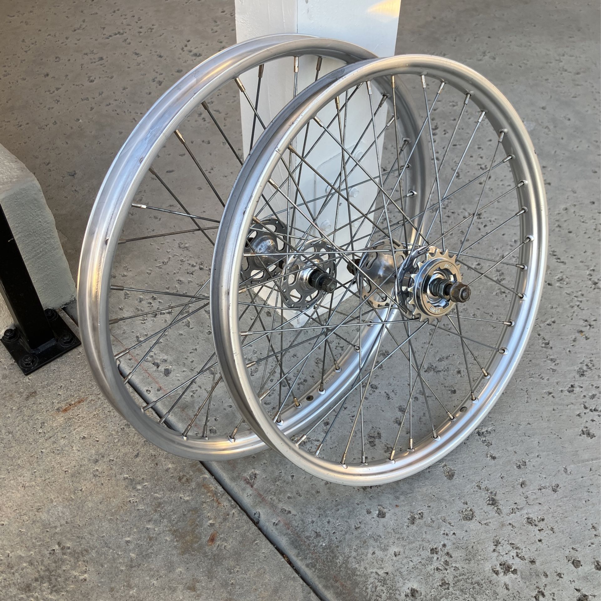 Vintage BMX , 70s BMX , Aluminum , Rare Original Condition , 20” , 7B , Campagnolo Hubs , Spin Straight , No Dents , Located In LaHabra Ca