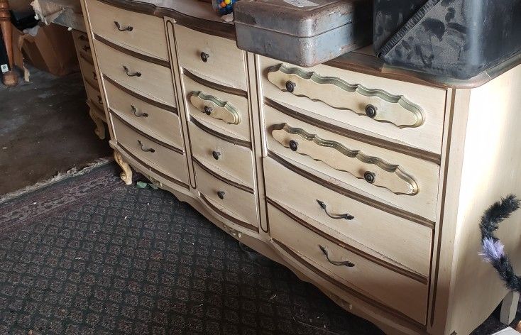 Bedroom Furniture $140 obo for all three Pieces,All Products : American Fashion Style Bags On Sale