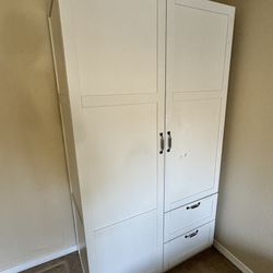 Clothes Wardrobe/Cabinet Storage 