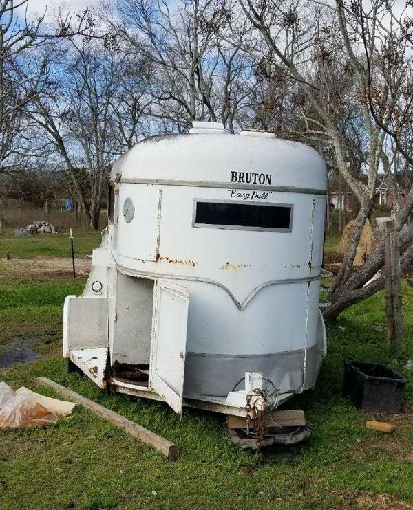 2 Horse Trailer for Sale in Brookshire, TX - OfferUp