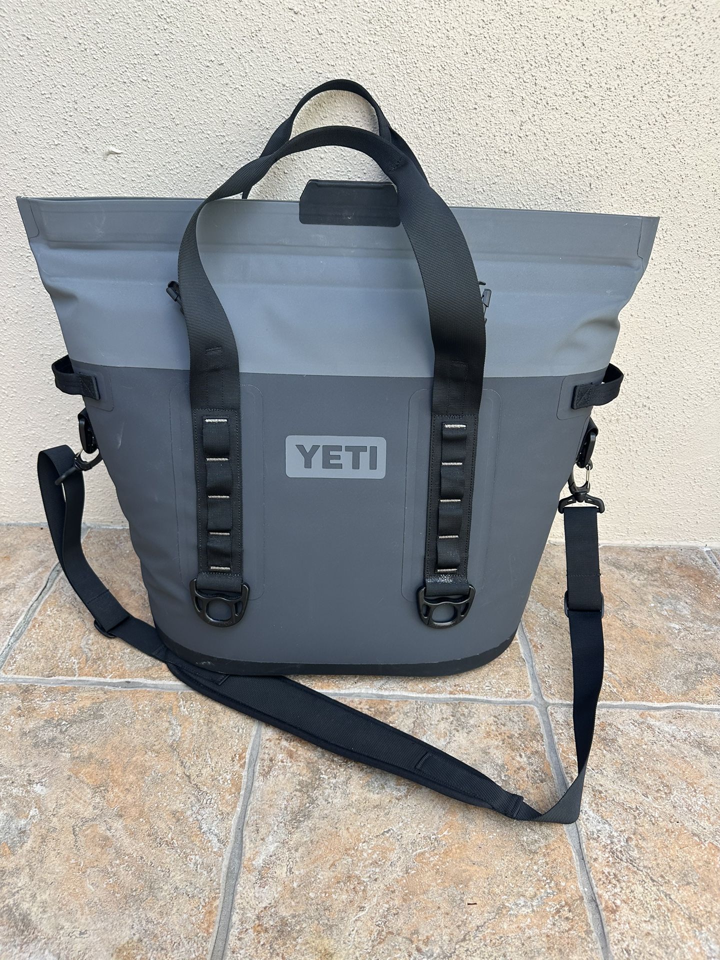Yeti Hopper M30