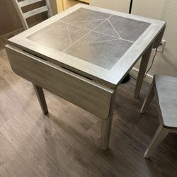Leaflet Dining Table with 2 Chairs