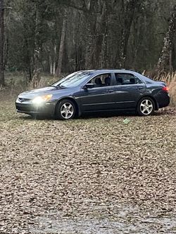 2005 Honda Accord Hybrid $1
