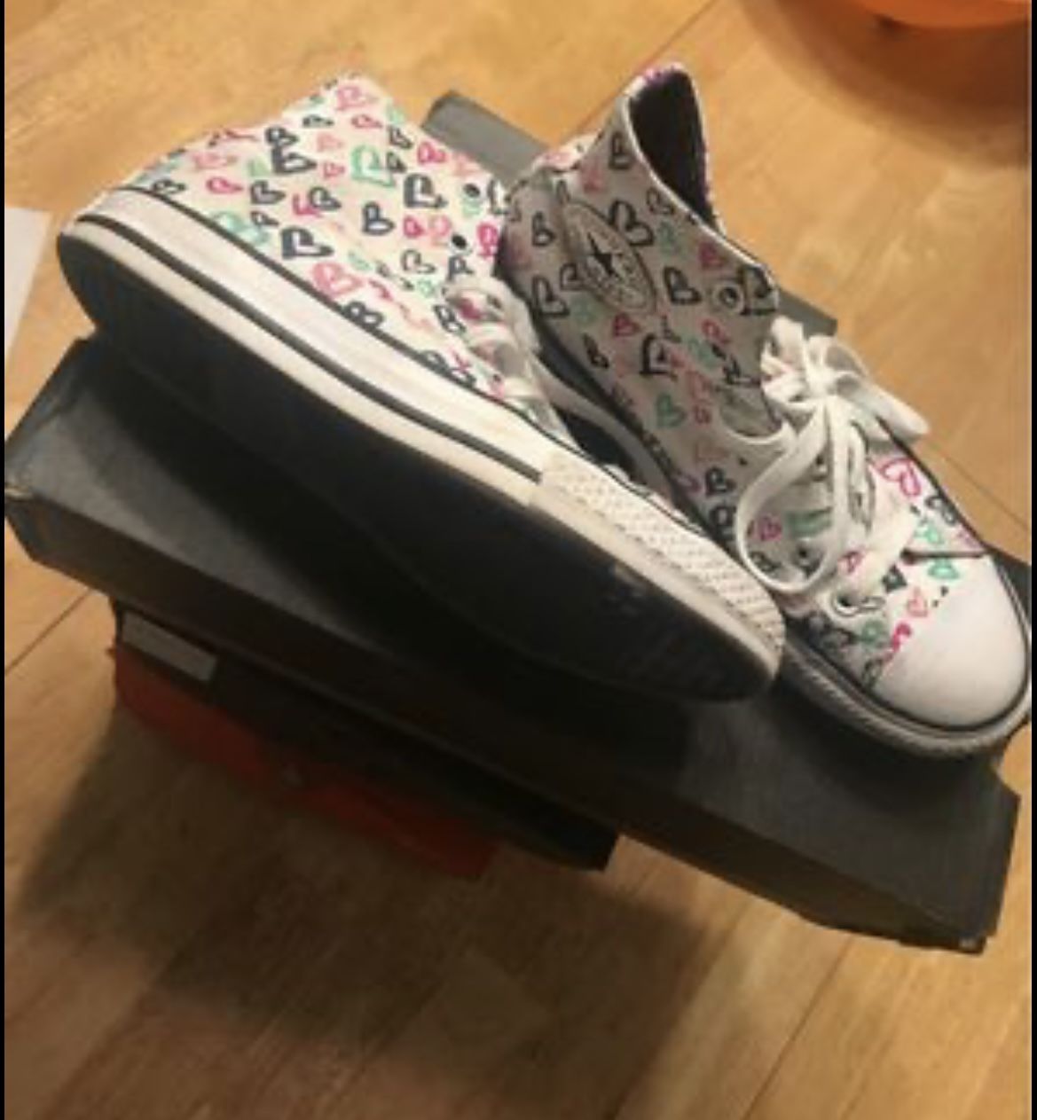 Girls Converse Size 2