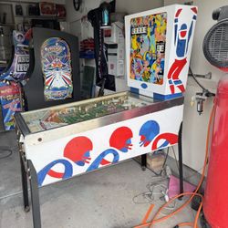 Gottlieb Pro Football Pinball Machine