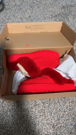 UGGS