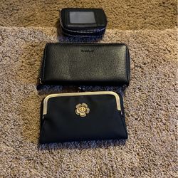 Black Wallets