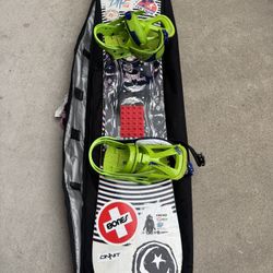 154 Snowboard With Travel Bag 