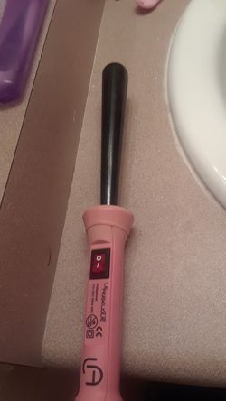 La2 curling iron