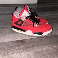 Jordan 4 Retro