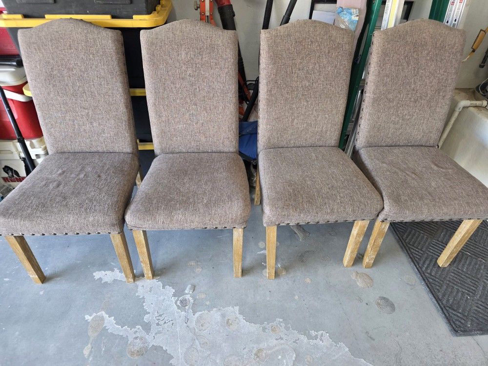 4 Dining Room Chairs