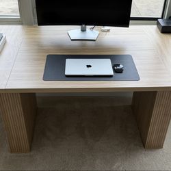Large Table/Desk