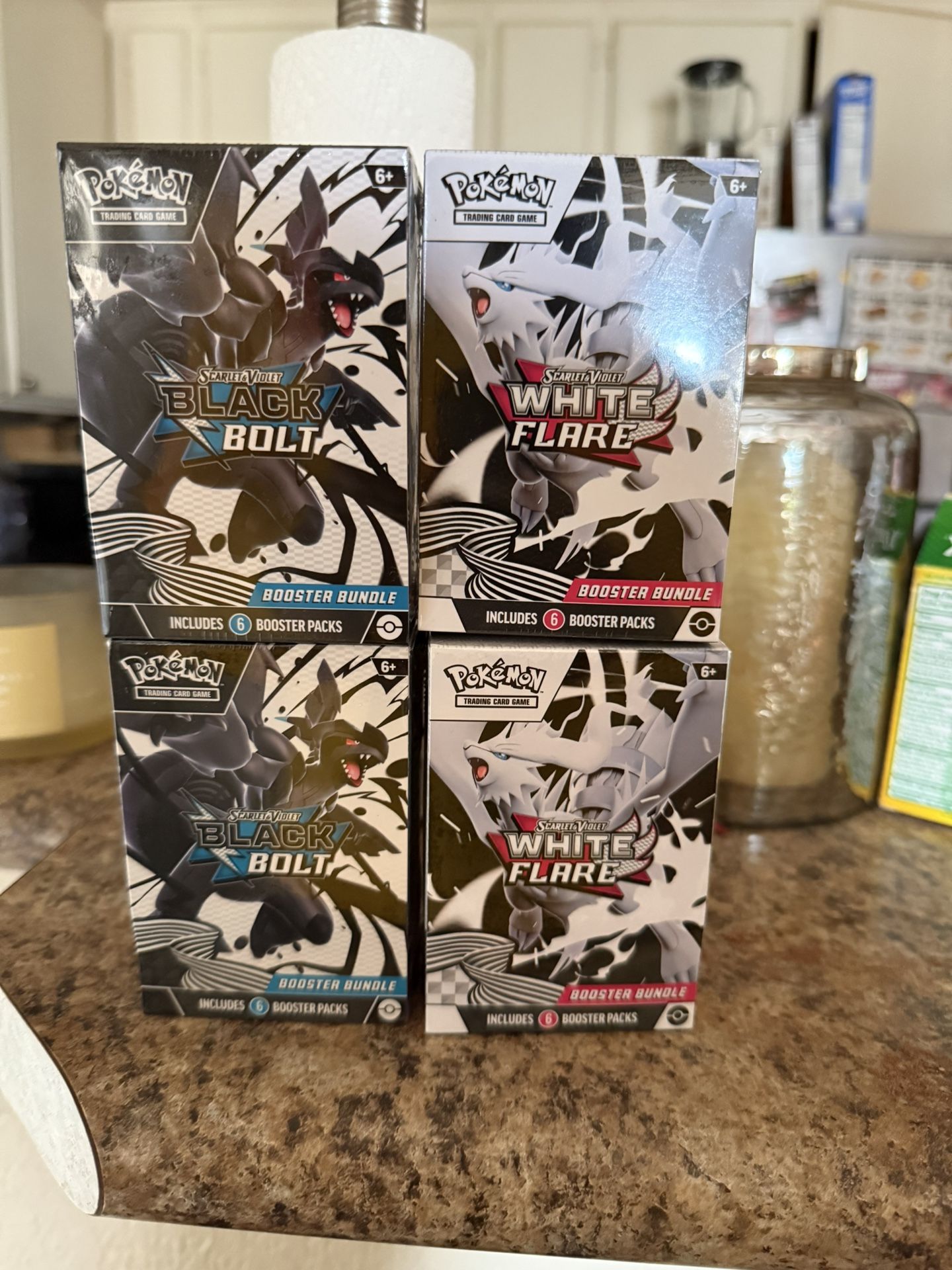 POKEMON TCG SCARLET AND VIOLET BLACK BOLT/WHITE FLARE BOOSTER BUNDLE