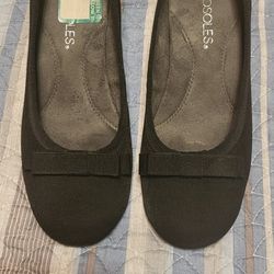 Brand New AEROSOLES Pumps