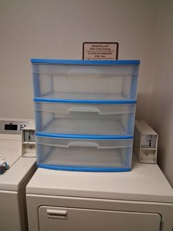 Storage container