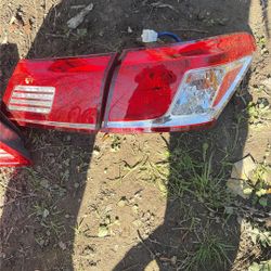 2010 - 2013 Lexus ES350 Tail lights