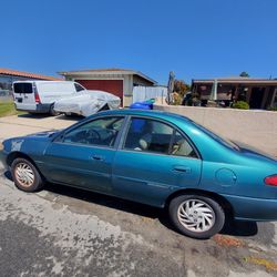 1998 Ford Taurus