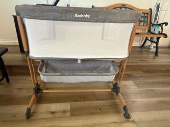 Ezebaby Baby Bassinet with Storage Basket