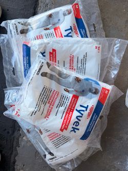 4 DuPont Tyvek Full Coverage Coverall Size Medium (3-Pack)