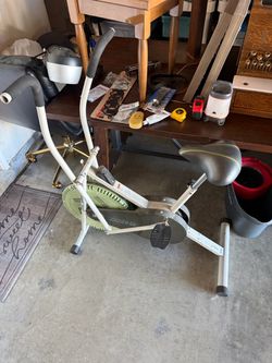 Weslo Pursuit Stationary Exercise Bike