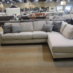 2-Piece Chaise Sectional — Portman (Light Gray) 051210632PCSEC01
