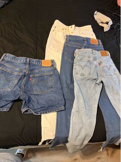 Levi’s Women Jeans And Short Bundle