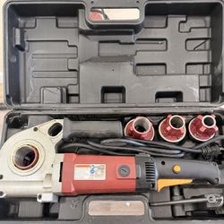 Electric Pipe Threader with 4 Dies & Case
