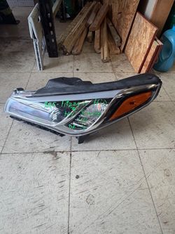 2015-17 Hyundai sonata left headlight