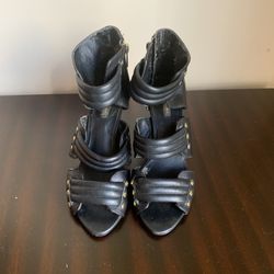 Women’s heels shoes, size 8.5-9