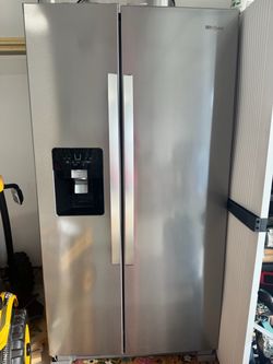 Whirlpool Refrigerator