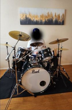 Pearl Drum Set 5 Piece + Zildjian Symbols +