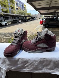“ Burgundy” Jordan 5s GS