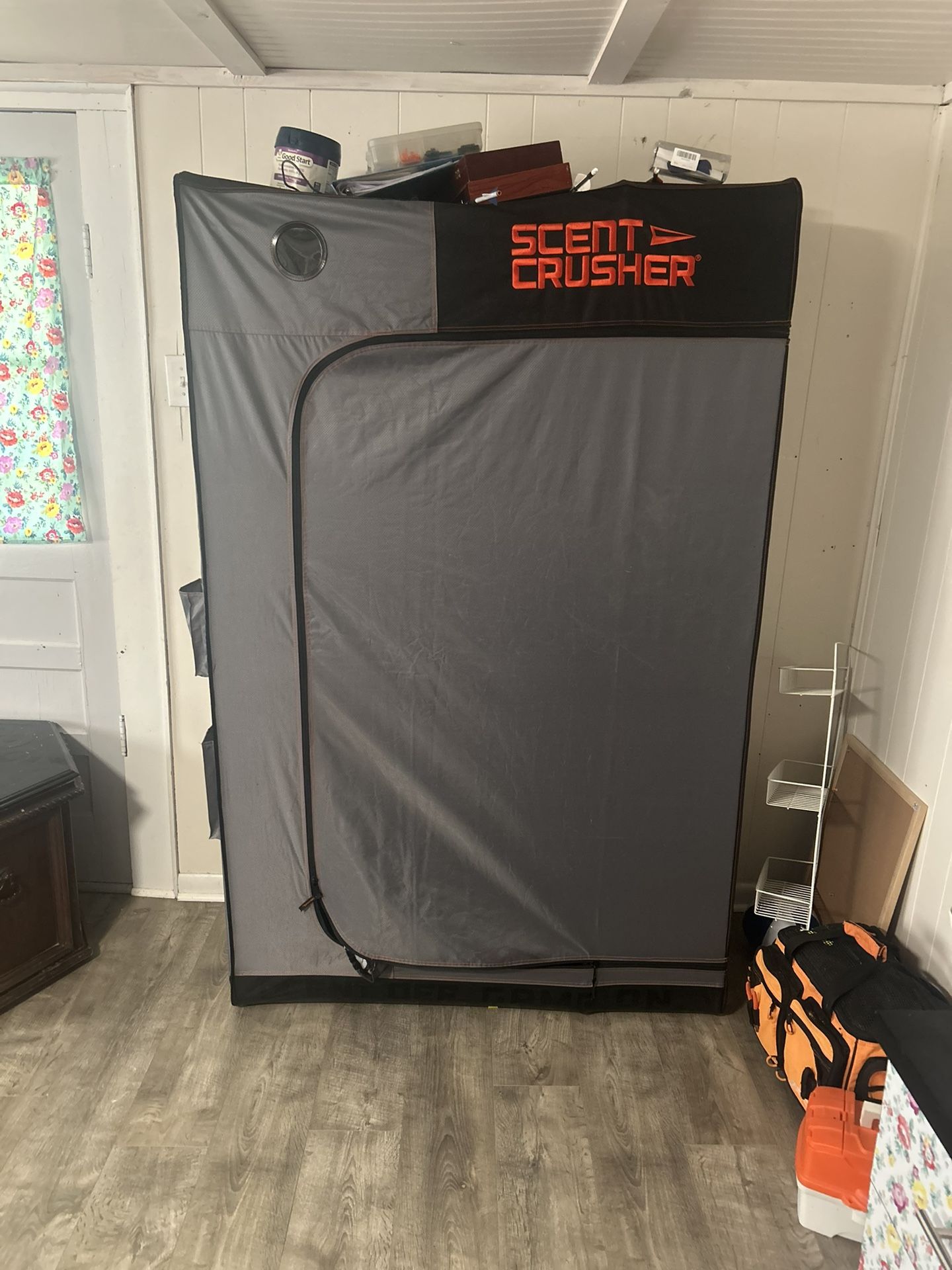 Scent Crusher Locker