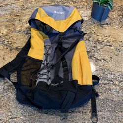Hi Tec Nova 30 Camping Hiking Backpack