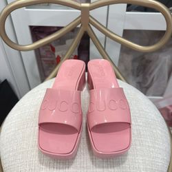 ✨AUTHENTIC Gucci Women’s Pink Slide Yelly Sandal✨