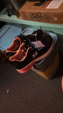 Sketchers  Light Weight Size 8 1/2